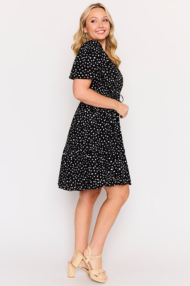 Remi Black Irregular Spot Dress – Black Irregular Spot knee length dress