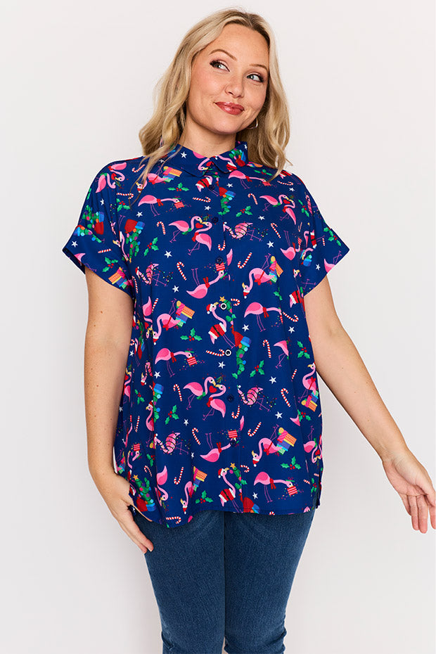 Belle Flamingo Christmas Shirt – Flamingo Christmas longline shirt