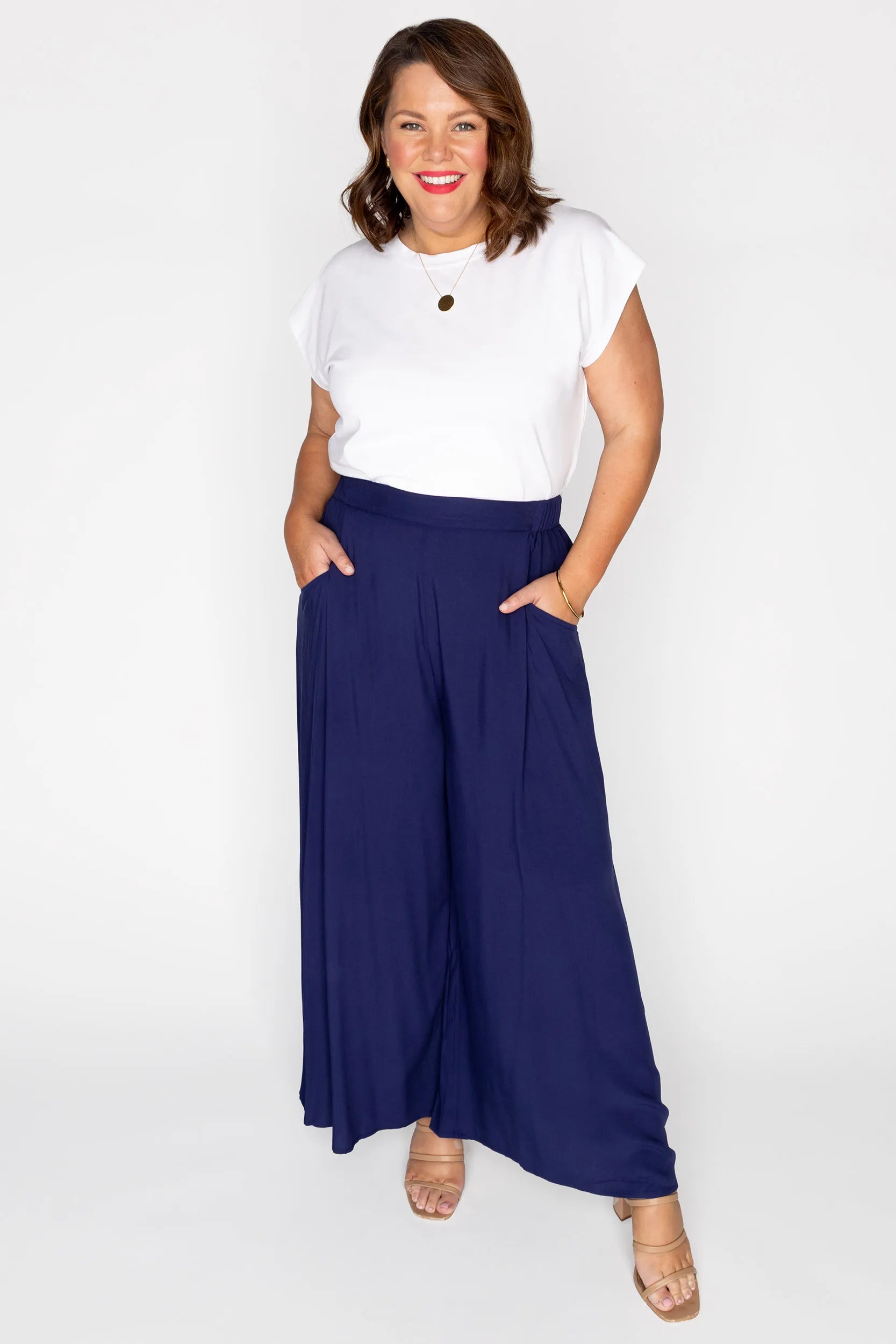 Xane Navy Pant โ Navy wide leg pants