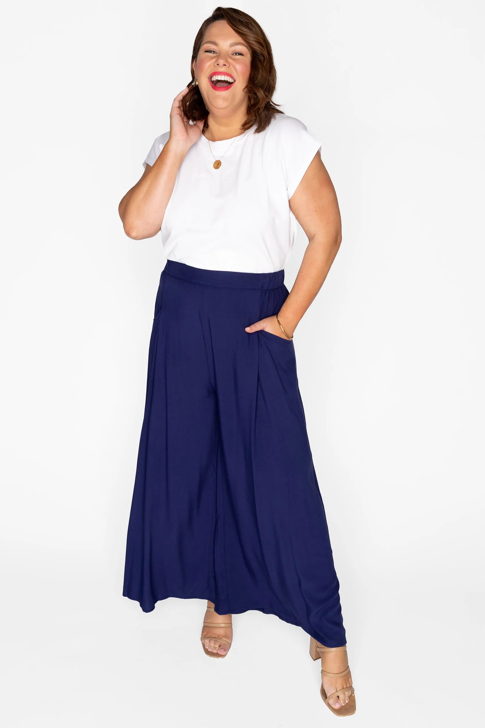 Xane Navy Pant โ Navy wide leg pants
