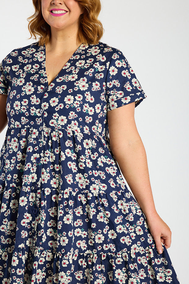 Popping Navy Daisy Dress – Navy Daisy shift dress