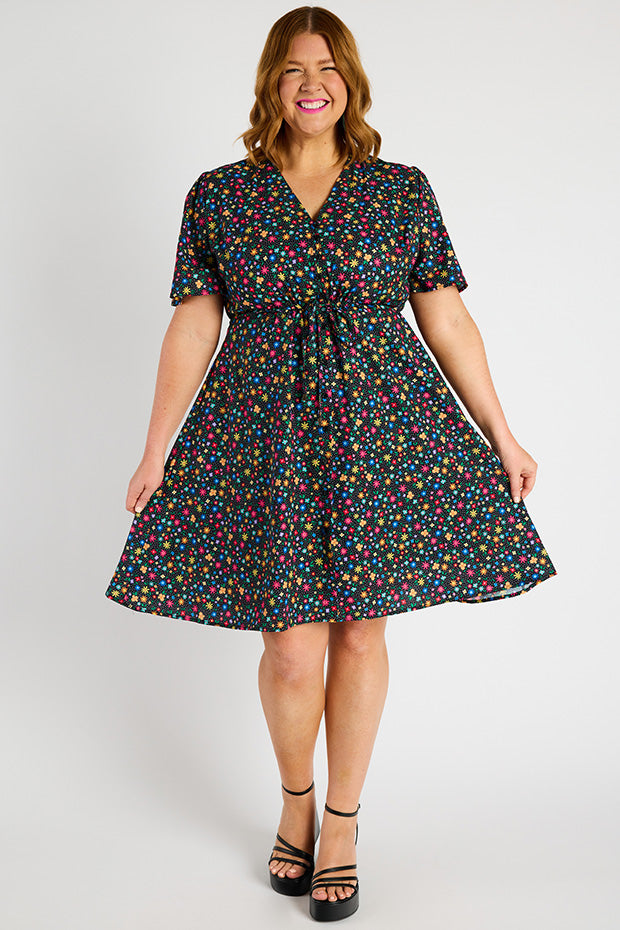 Siena Ditsy Black Dress โ Ditsy Black midi dress