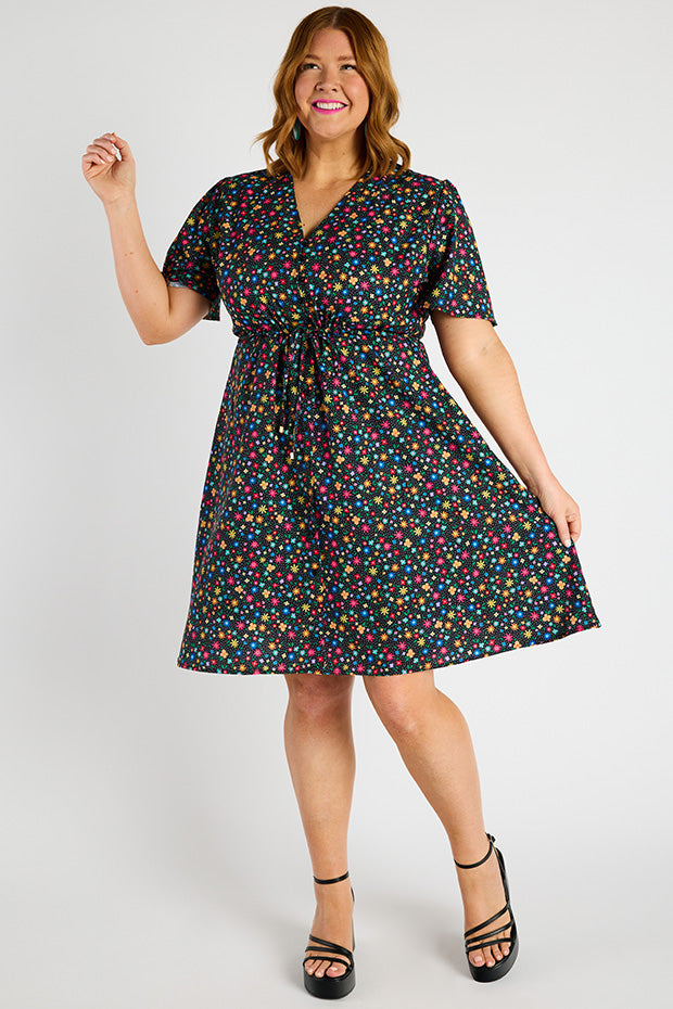 Siena Ditsy Black Dress โ Ditsy Black midi dress