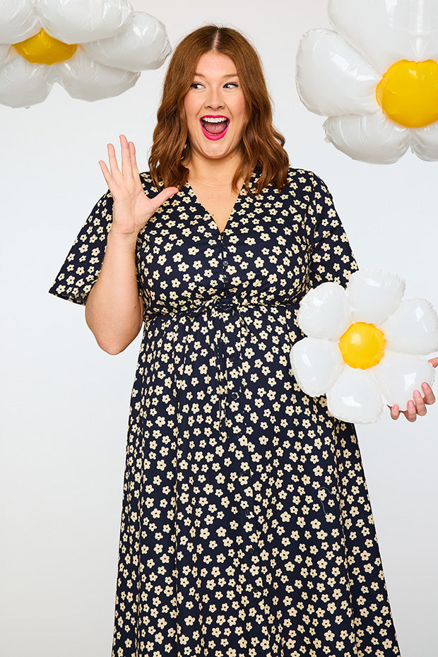 Marley Cotton Navy Sweet Daisy Dress – Navy Sweet Daisy midi dress