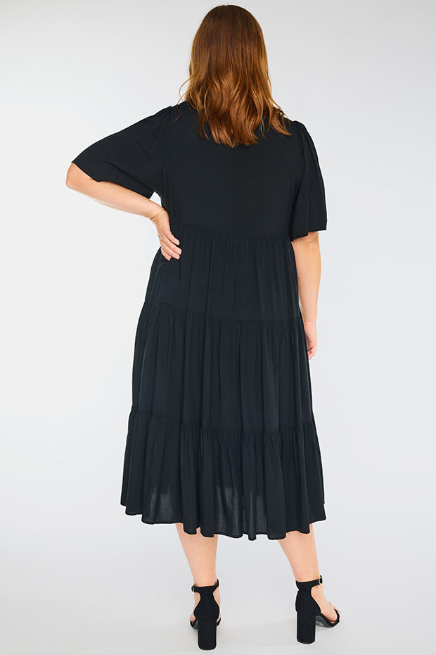 Charli Black Dress โ Black midi dress