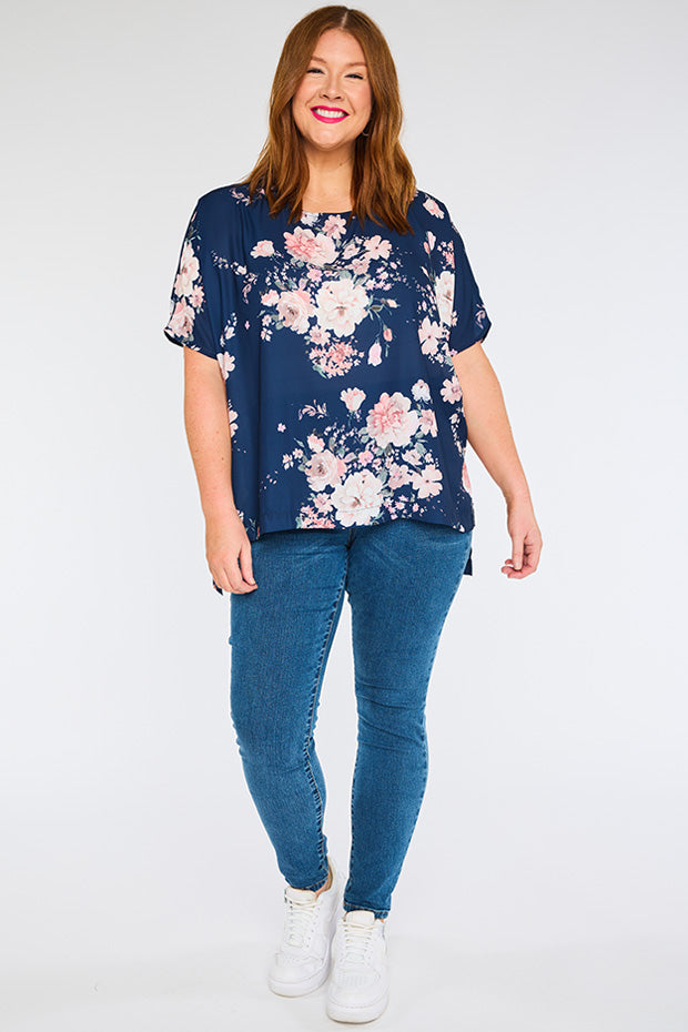 Serena Navy Floral Top – Navy Floral top