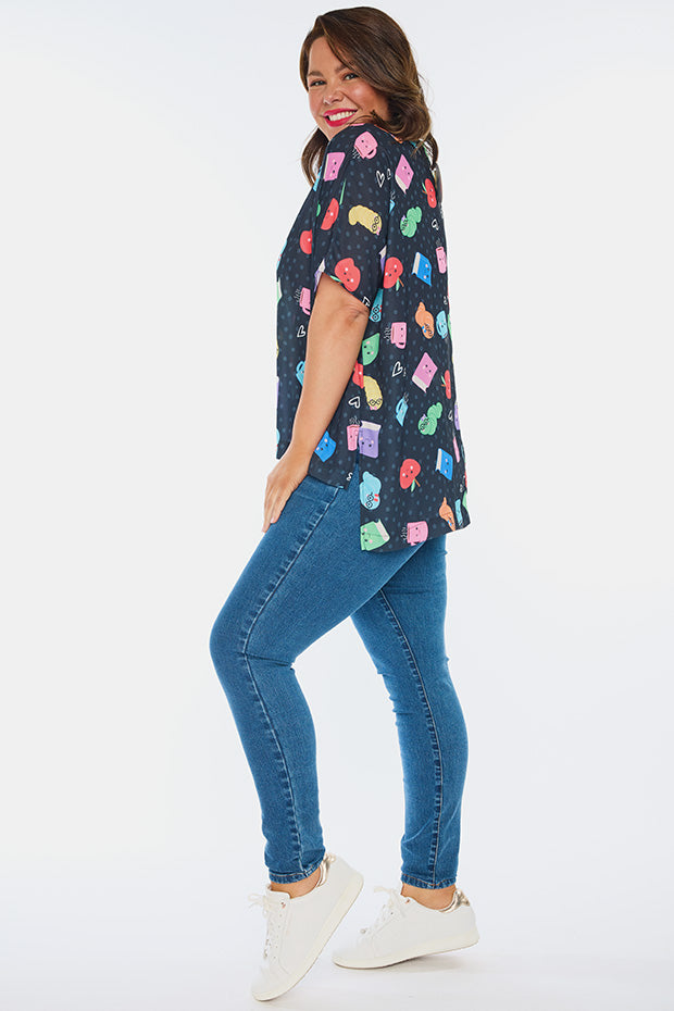 Serena Bookworm Black Top โ Bookworm Black top