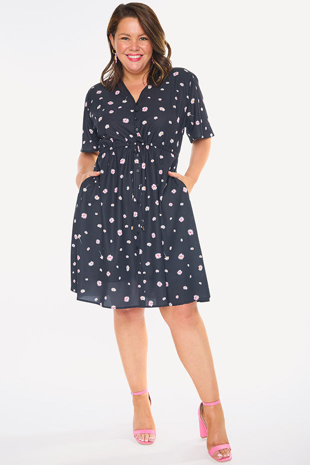 Siena Floating Daisy Dress – Floating Daisy knee length dress