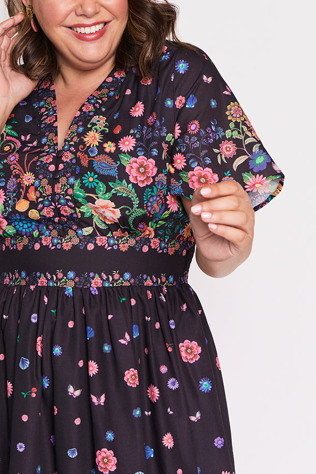 Stephanie Black Magic Garden Dress – Black Magic Garden midi dress