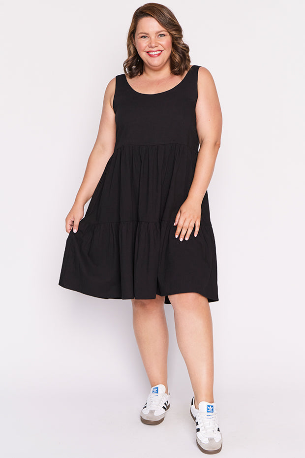 Rory Black Dress – Black knee length dress