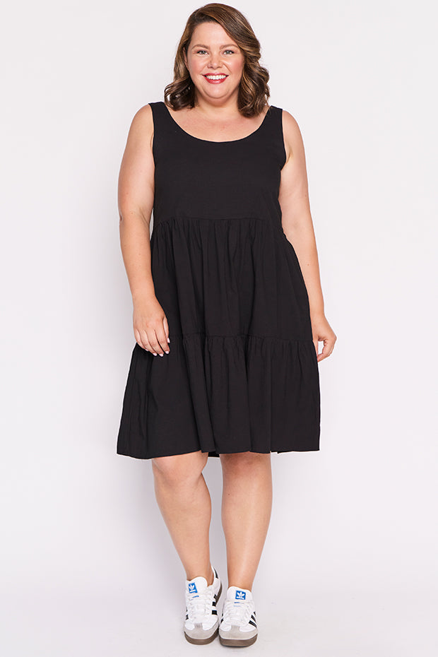 Rory Black Dress – Black knee length dress