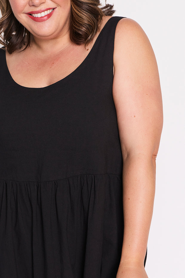 Rory Black Dress – Black knee length dress