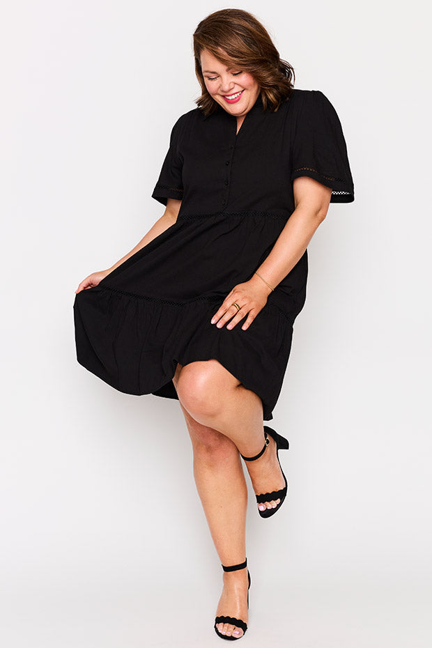 Janel Black Dress – Black knee length dress
