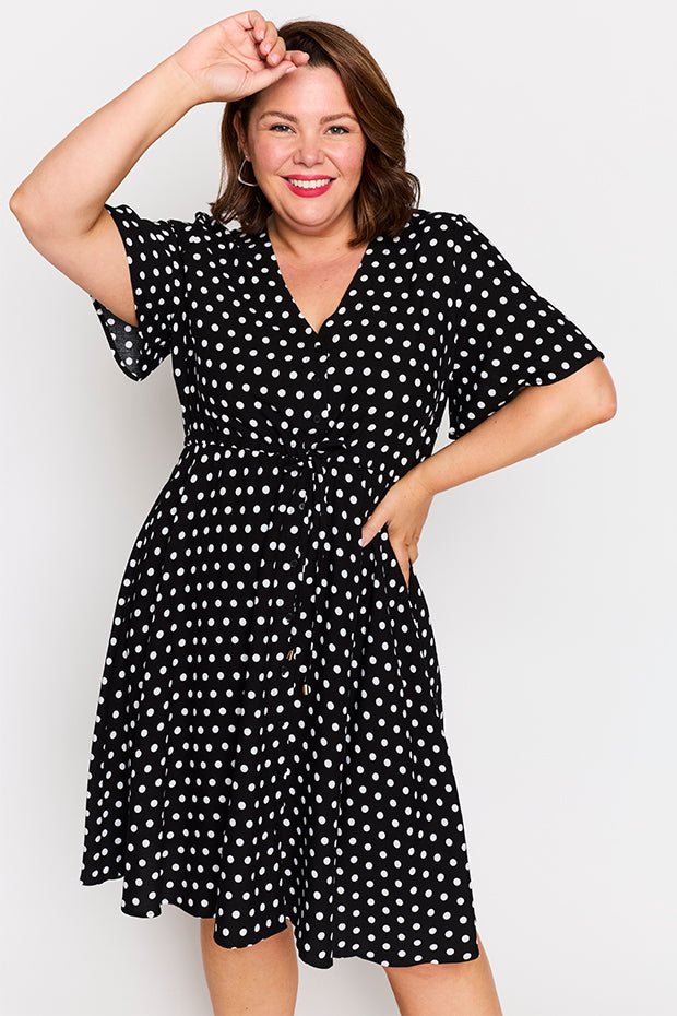 Jaz Pretty Spot Dress – Pretty Spot knee length dress