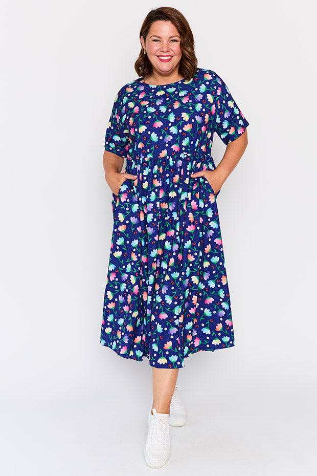 Superstar Daisy Bug Dress – Daisy Bug midi dress