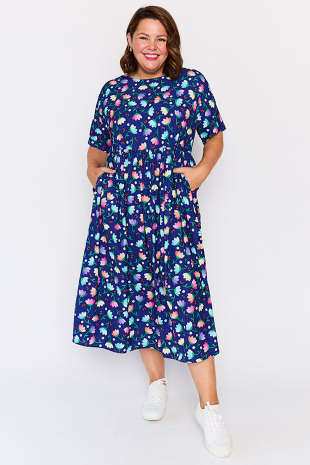Superstar Daisy Bug Dress – Daisy Bug midi dress