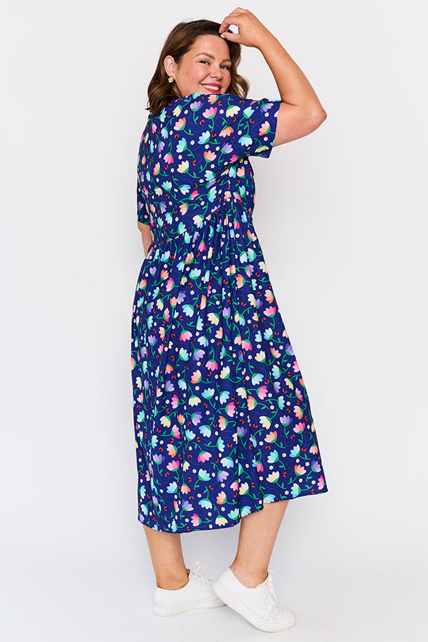 Superstar Daisy Bug Dress – Daisy Bug midi dress