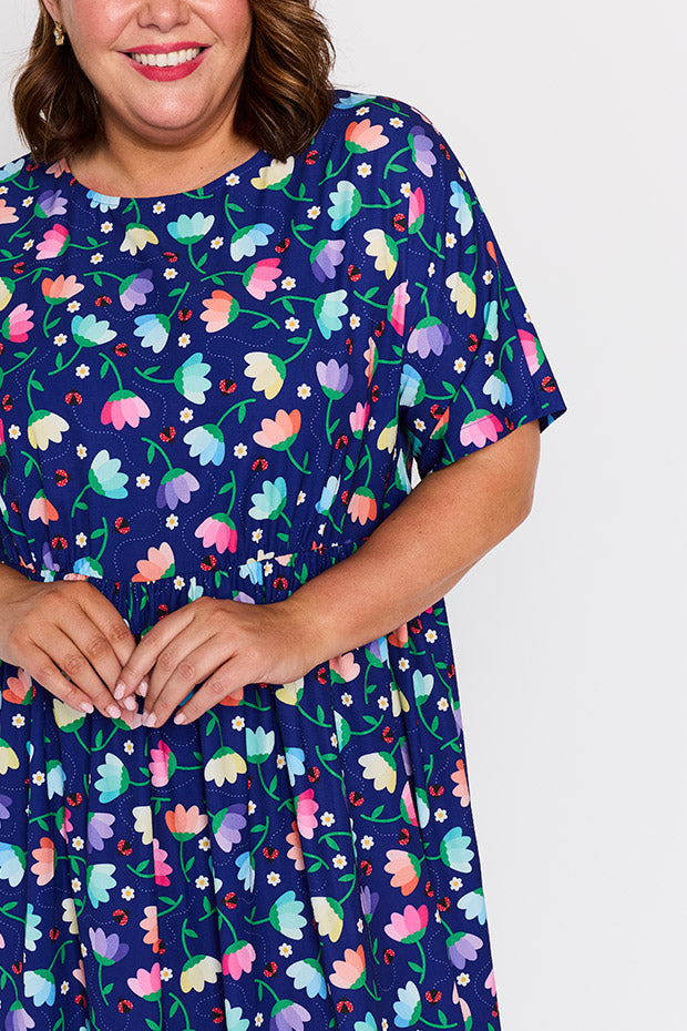 Superstar Daisy Bug Dress – Daisy Bug midi dress