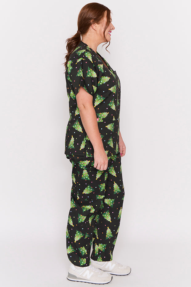 Meredith Christmas Tree Scrub Top – Christmas Tree top