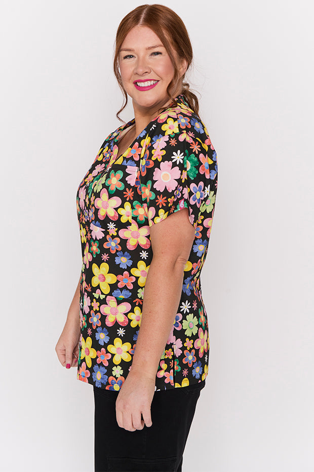 Meredith Daisy Pop Scrub Top – Daisy Pop top