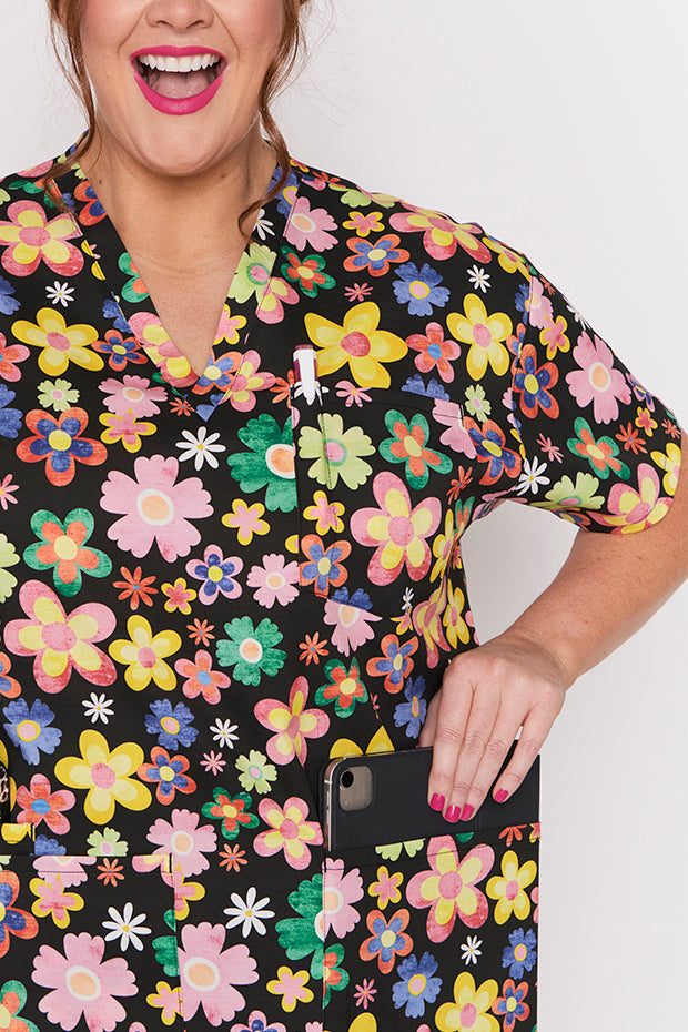 Meredith Daisy Pop Scrub Top – Daisy Pop top