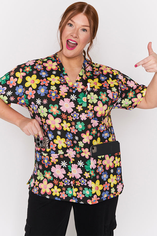 Meredith Daisy Pop Scrub Top – Daisy Pop top