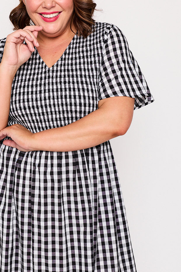 Lila Black Gingham Dress – Black Gingham midi dress