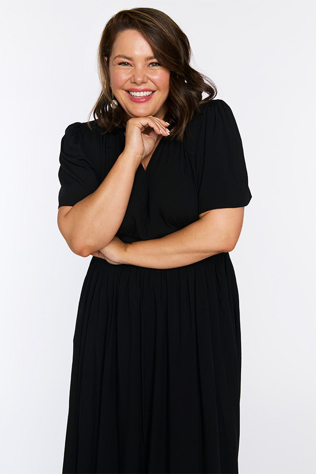 Eloise Black Dress โ Black midi dress