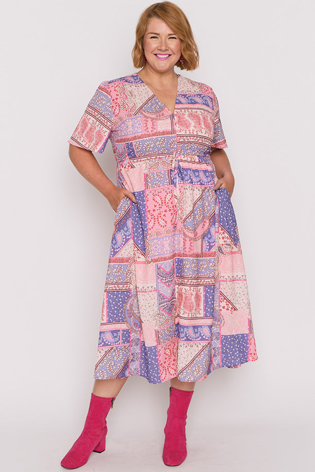 Marley Romantic Paisley Dress ā Romantic Paisley midi dress