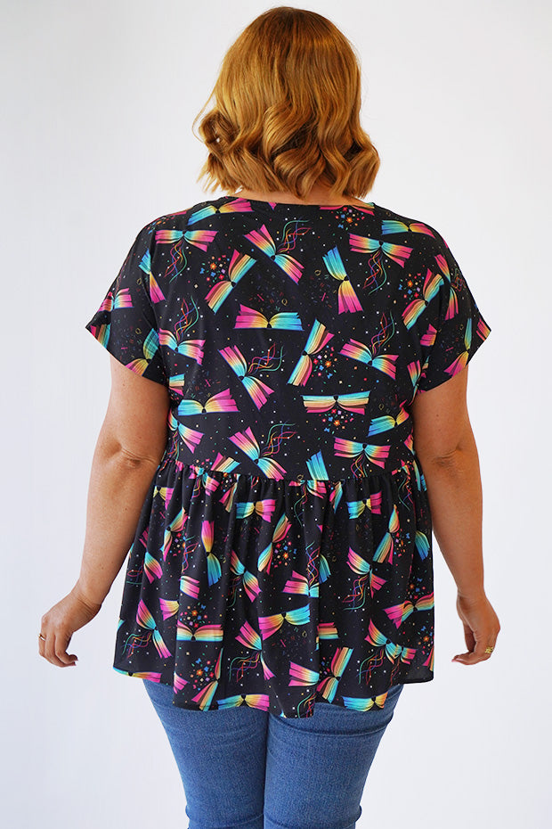 Betty Magic Of Books Top โ Magic Of Books loose top