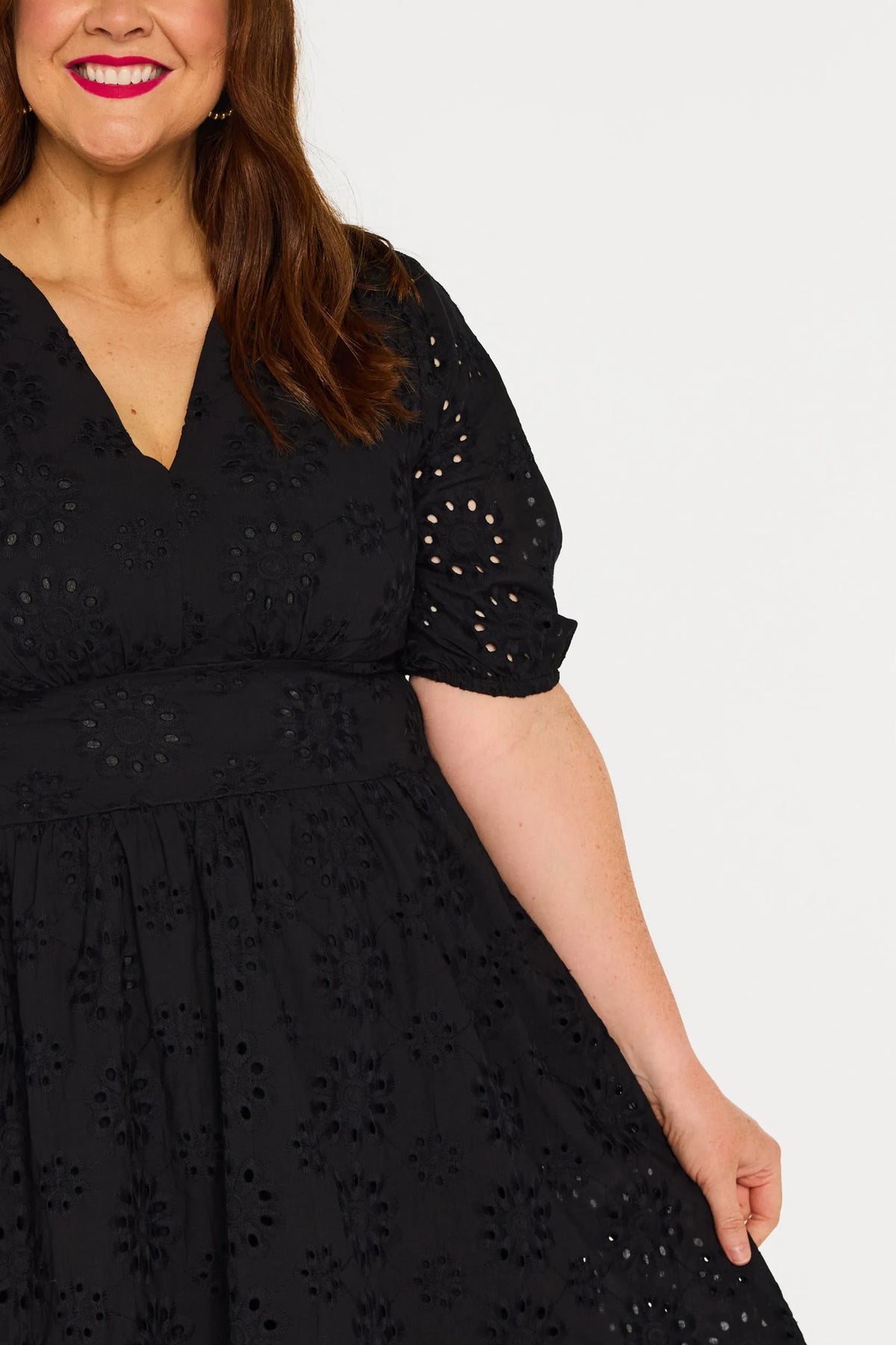 Rune Black Dress โ Black knee length dress