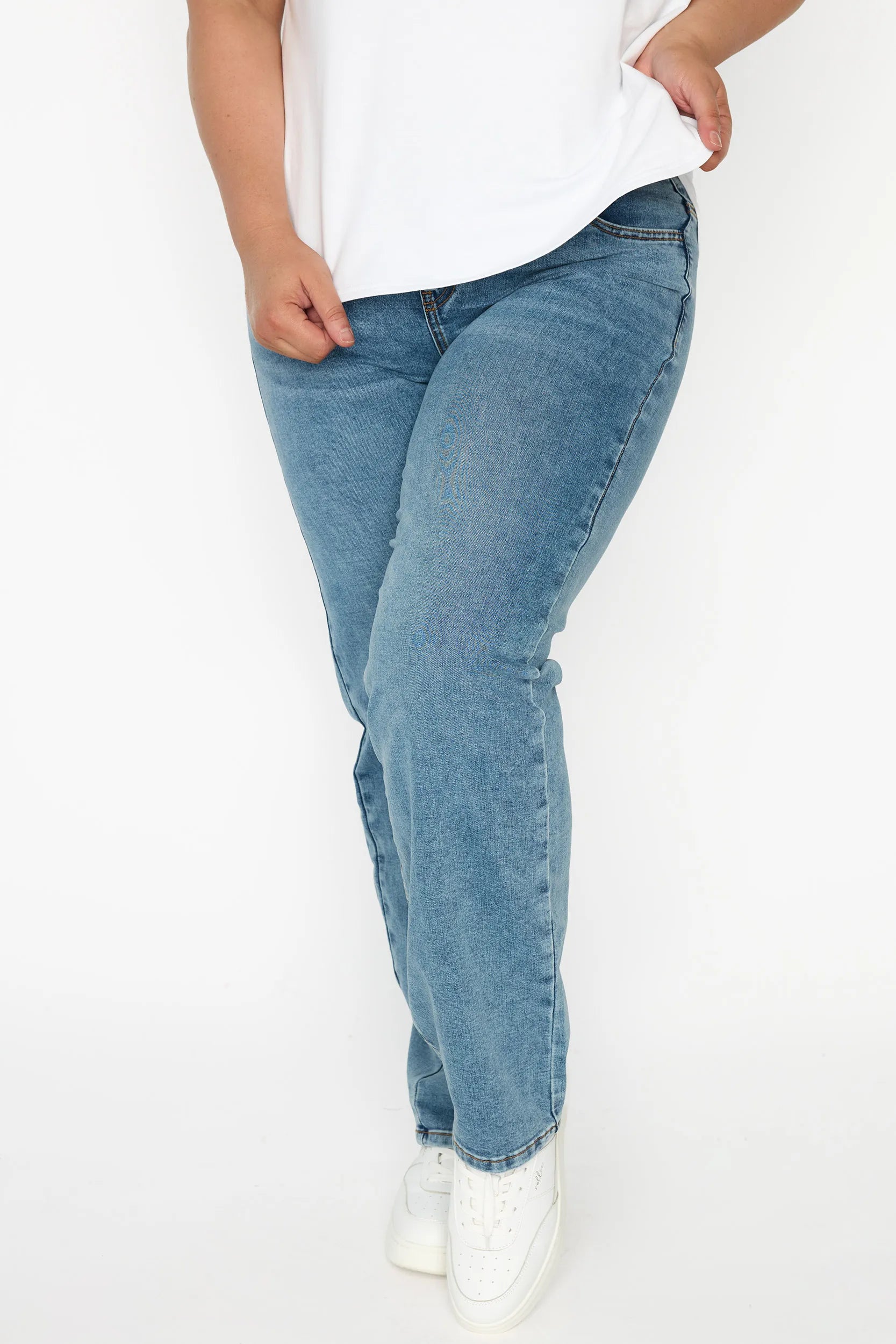 Taffy Straight Leg Denim Jean – Denim jeans