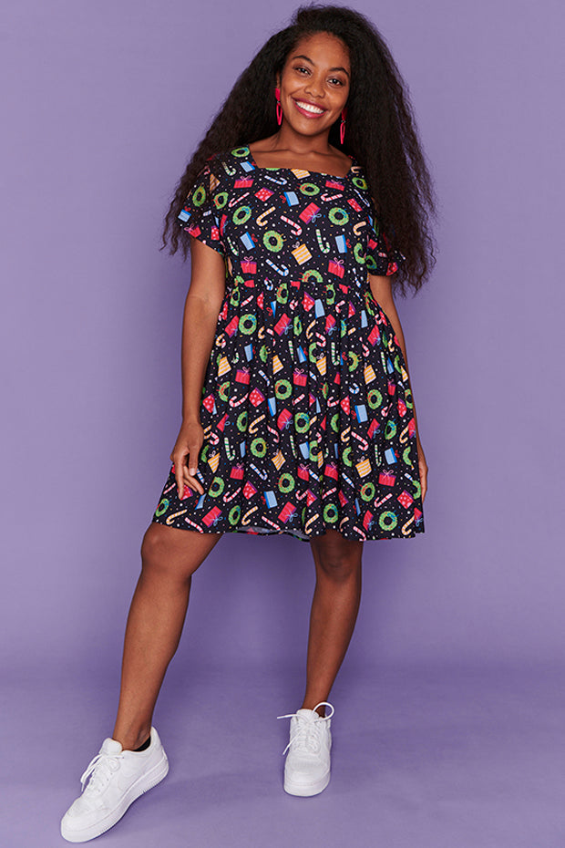 Arabella Confetti Christmas Dress โ Confetti Christmas shift dress