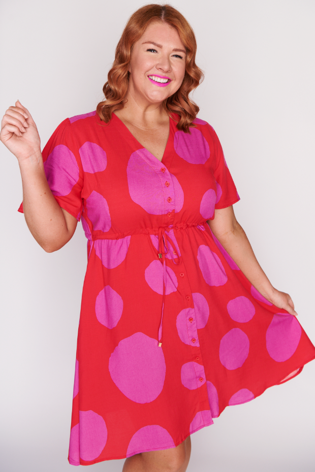 Jaz Splotched Pink & Red Dress – Splotched Pink & Red knee length dress