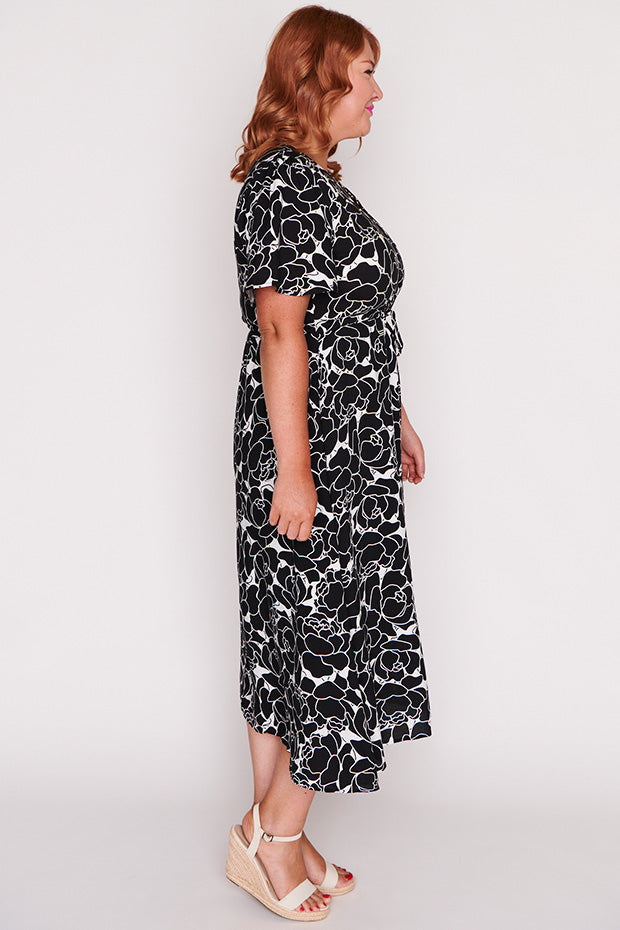 Michelle Peonies Black & White Dress โ Peonies Black & White midi dress