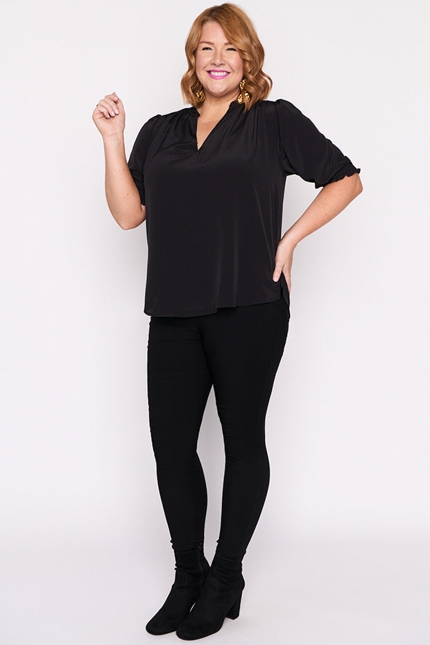Gianna Black Top – Black blouse