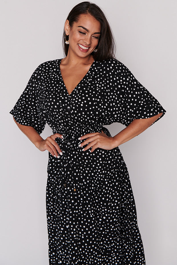 Maddie Black Irregular Spot Dress – Black Irregular Spot maxi dress