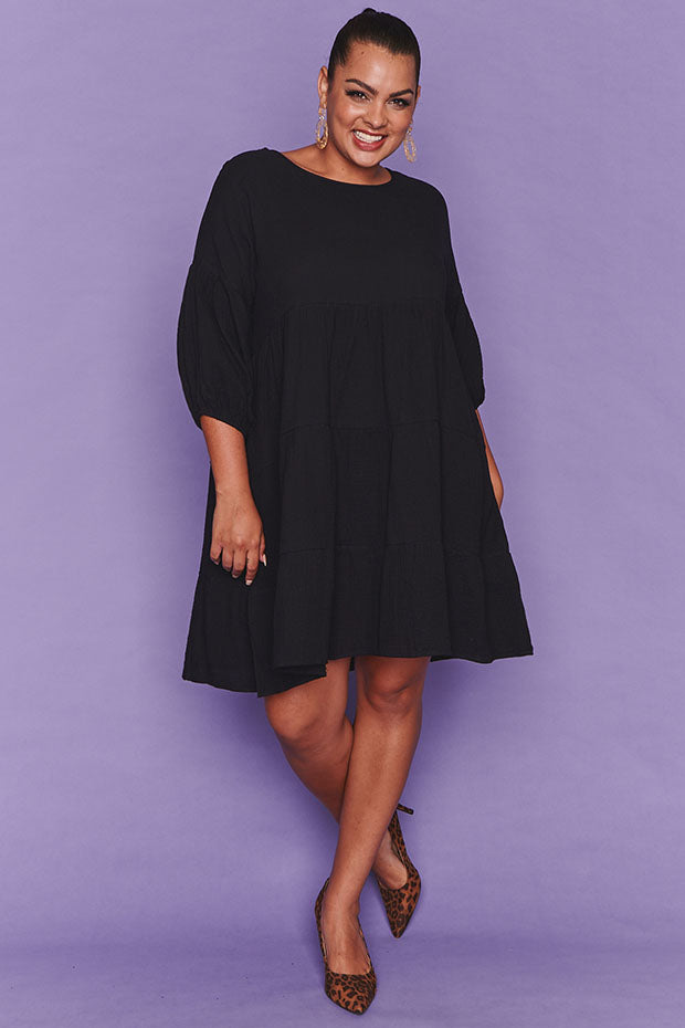 Tuscany Black Dress – Black knee length dress