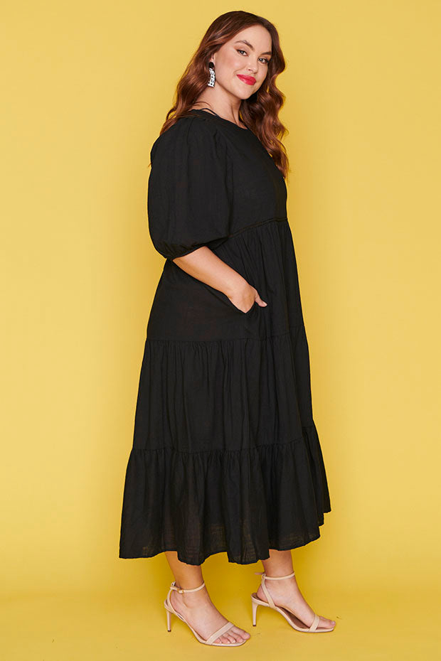 Noa Black Dress – Black midi dress