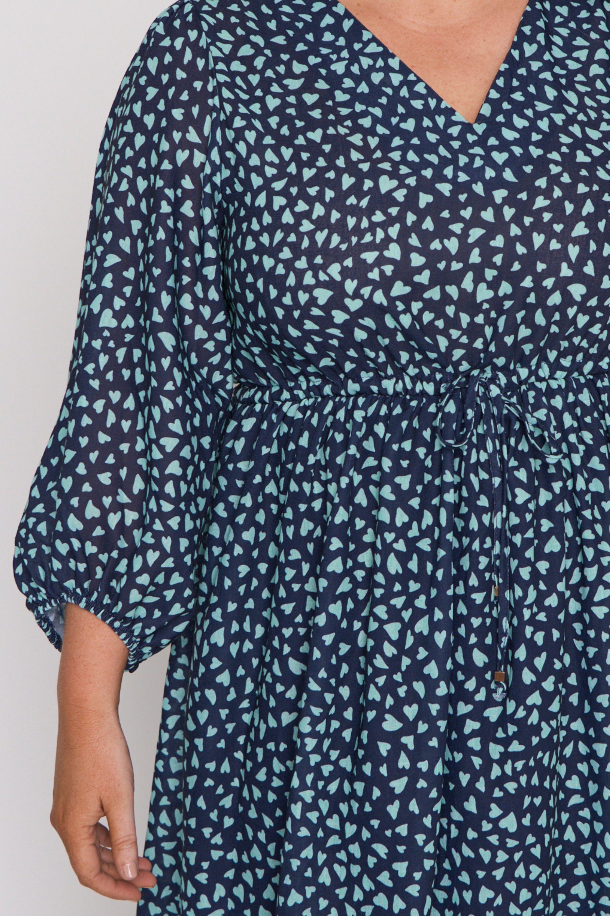 Carter Abstract Hearts Dress – Abstract Hearts midi dress