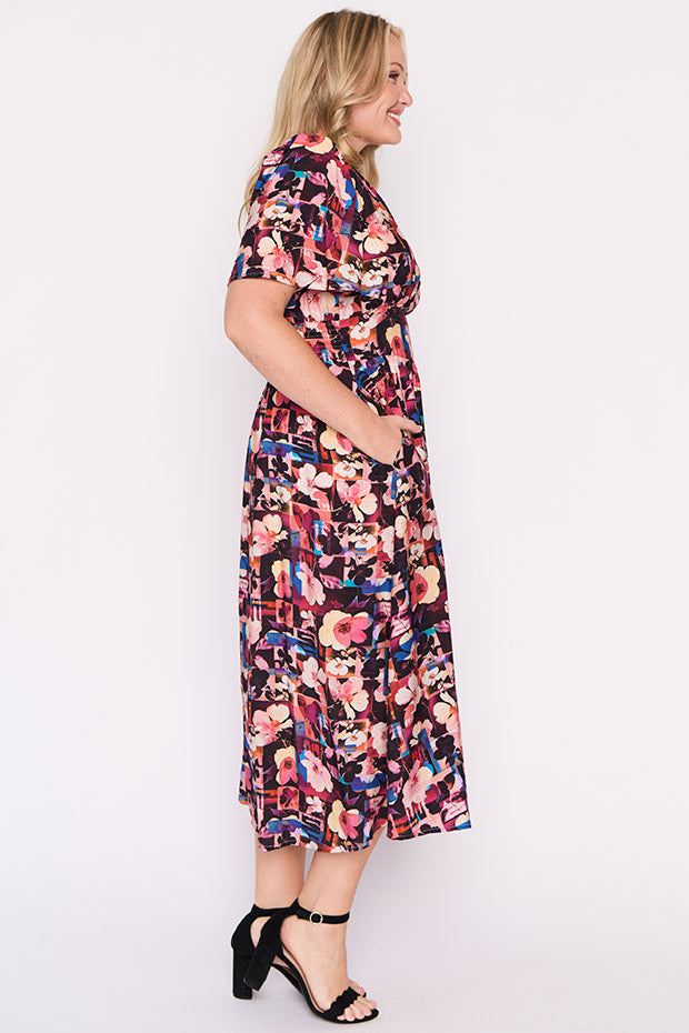Evie Floral Collage Dress – Floral Collage midi dress