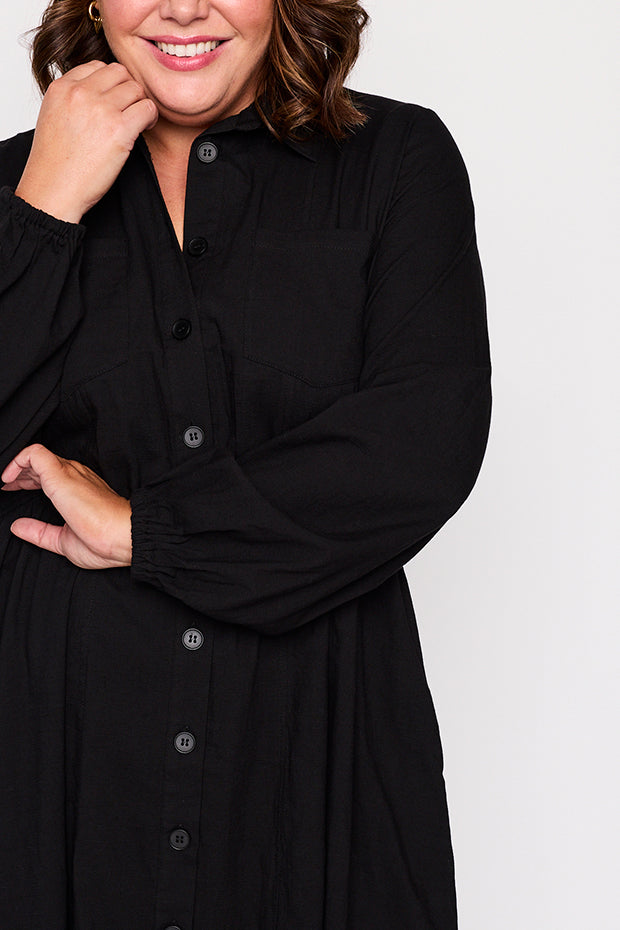 Tanzie Black Dress – Black knee length dress
