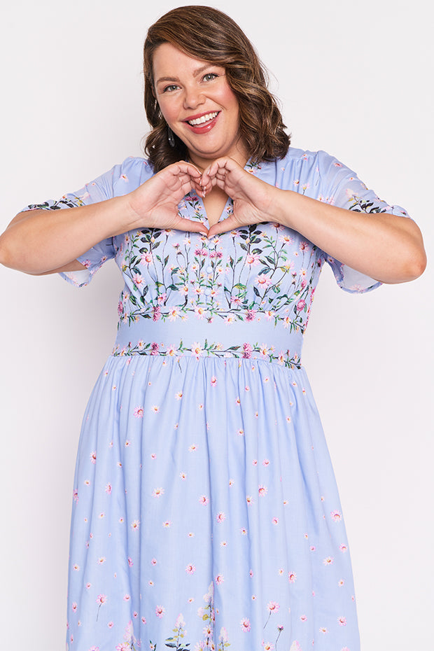 Stephanie Sky Dancing Clover Dress – Sky Dancing Clover midi dress