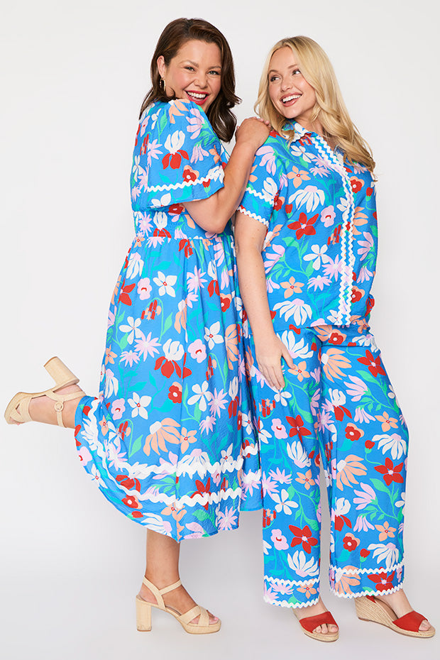 Lilian Fionas Flowers Dress – Fionas Flowers midi dress