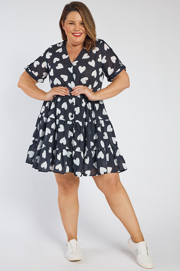 Poppy Hearts a Flutter Dress – Hearts a Flutter shift dress