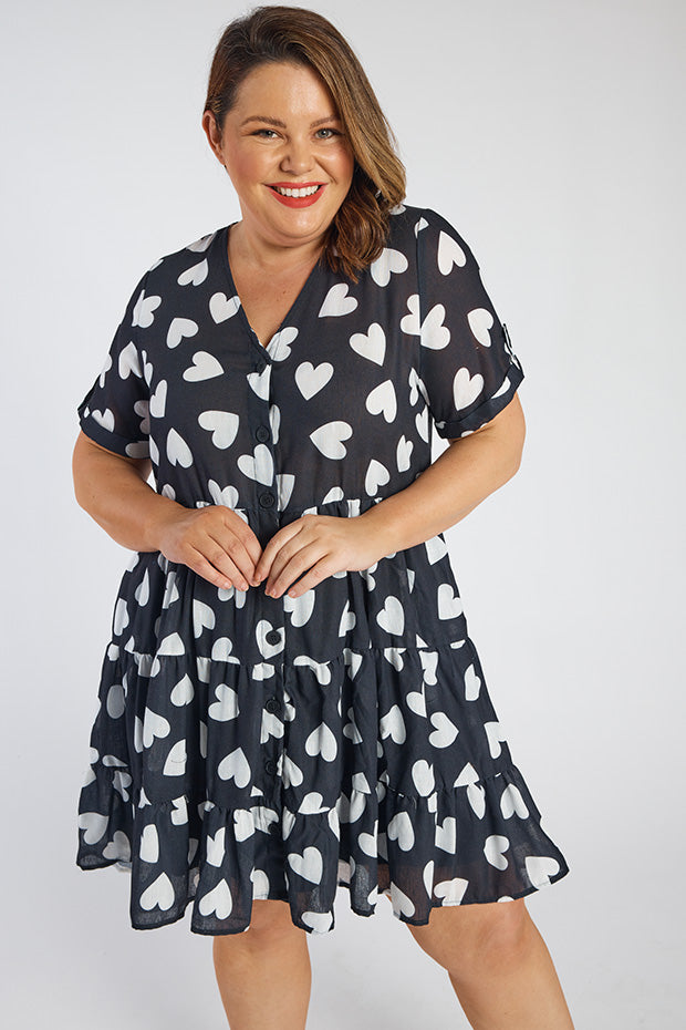 Poppy Hearts a Flutter Dress – Hearts a Flutter shift dress