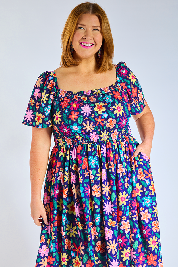 Katarina Ashy Dress – Ashy knee length dress