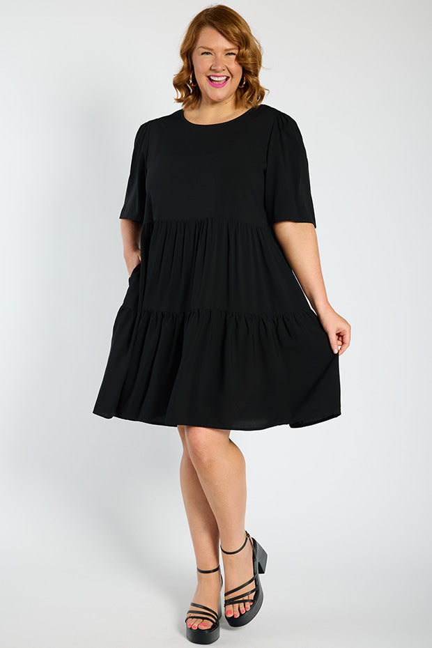Izzie Black Dress – Black mini dress