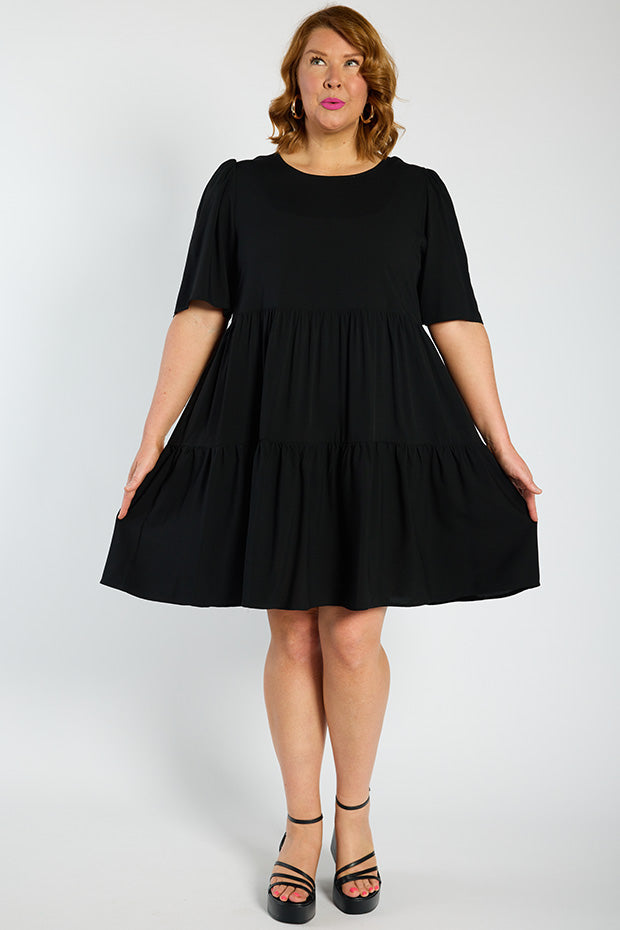 Izzie Black Dress – Black mini dress