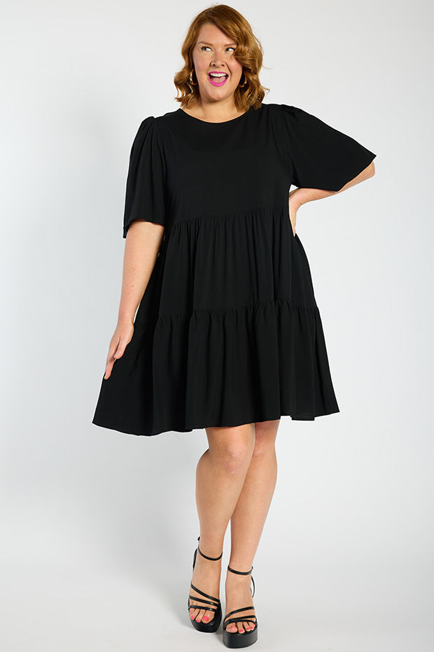 Izzie Black Dress – Black mini dress